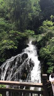 忽略挫折，再怎么难，也会淡定地扛起星座男